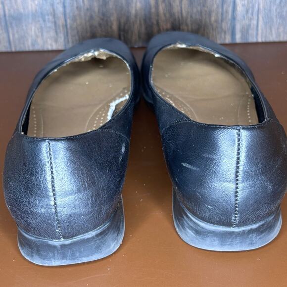 Naturalizer Flats Women’s Size 6.5M Black Leather Slip On Rubber Sole Comfort - Picture 5 of 7